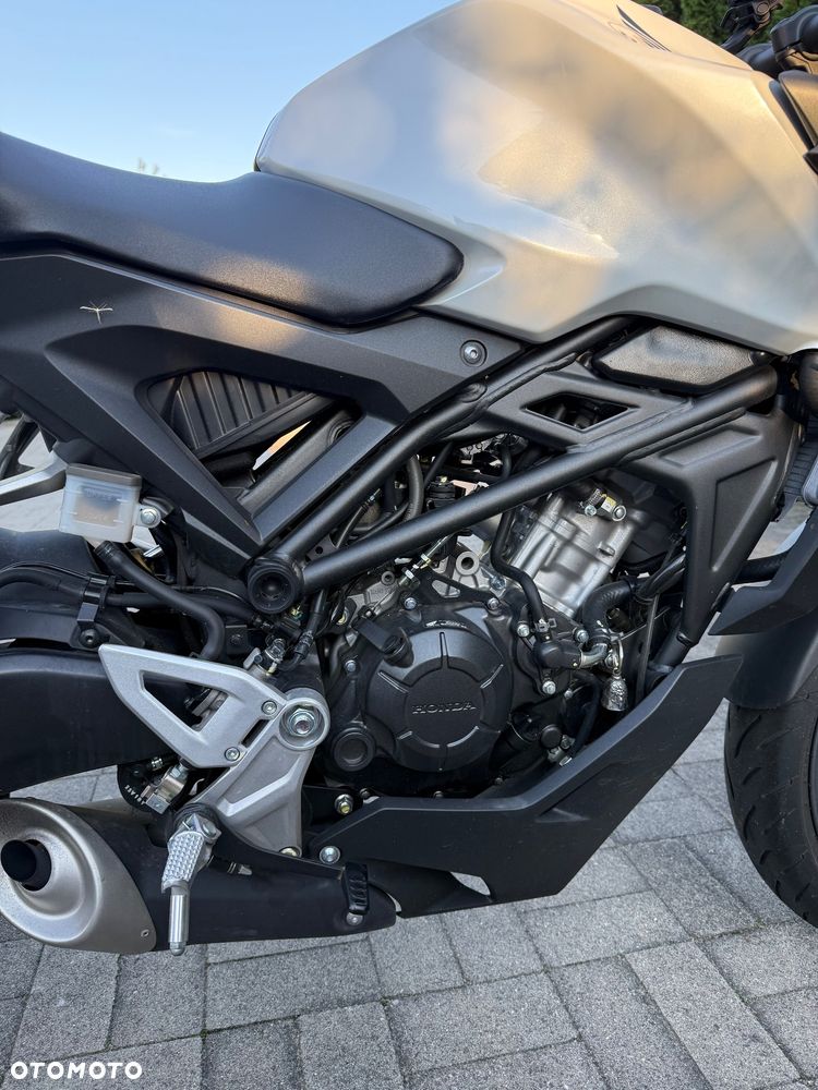 Honda CB - 3