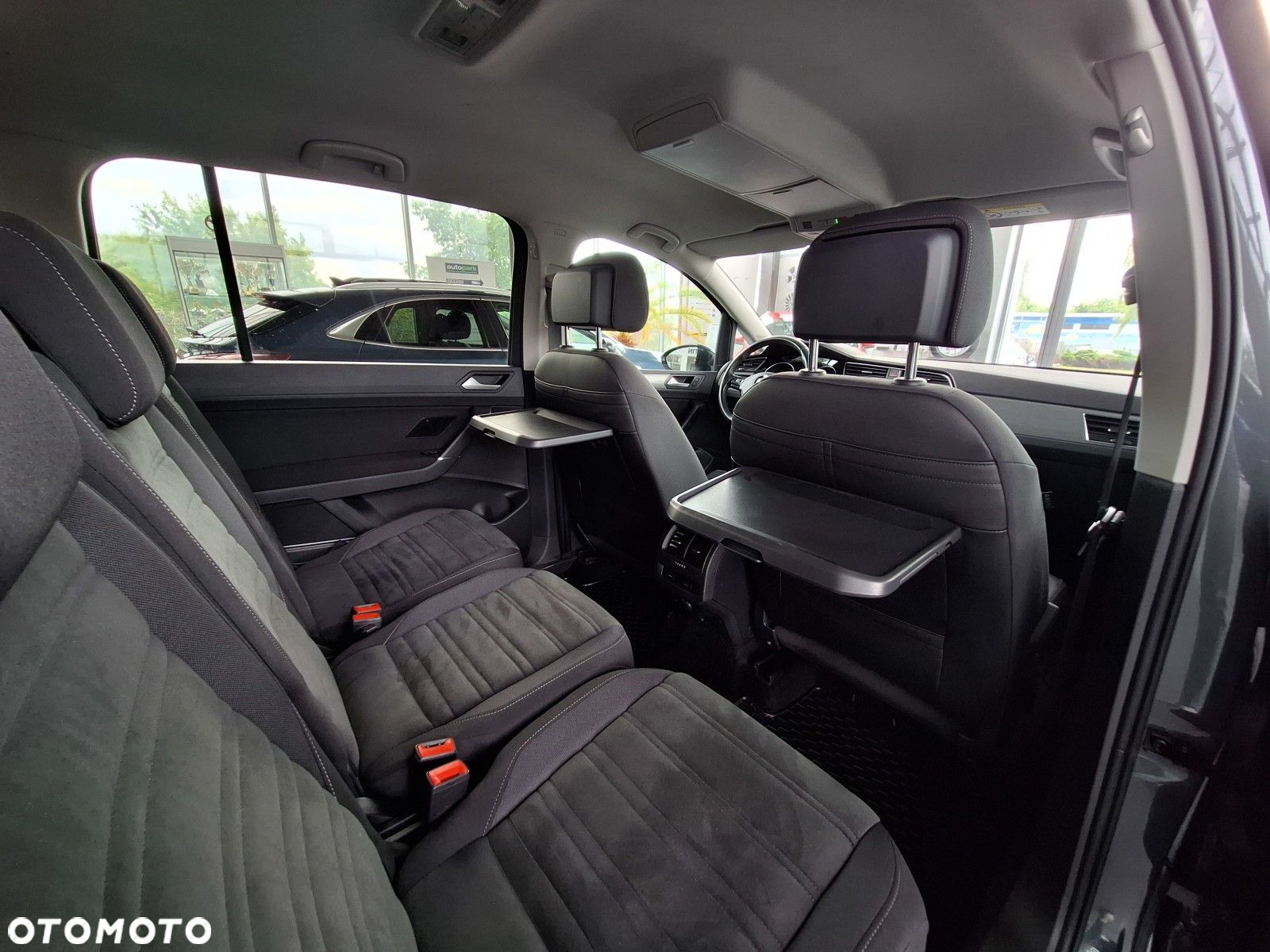 Volkswagen Touran 2.0 TDI BMT SCR Comfortline - 24