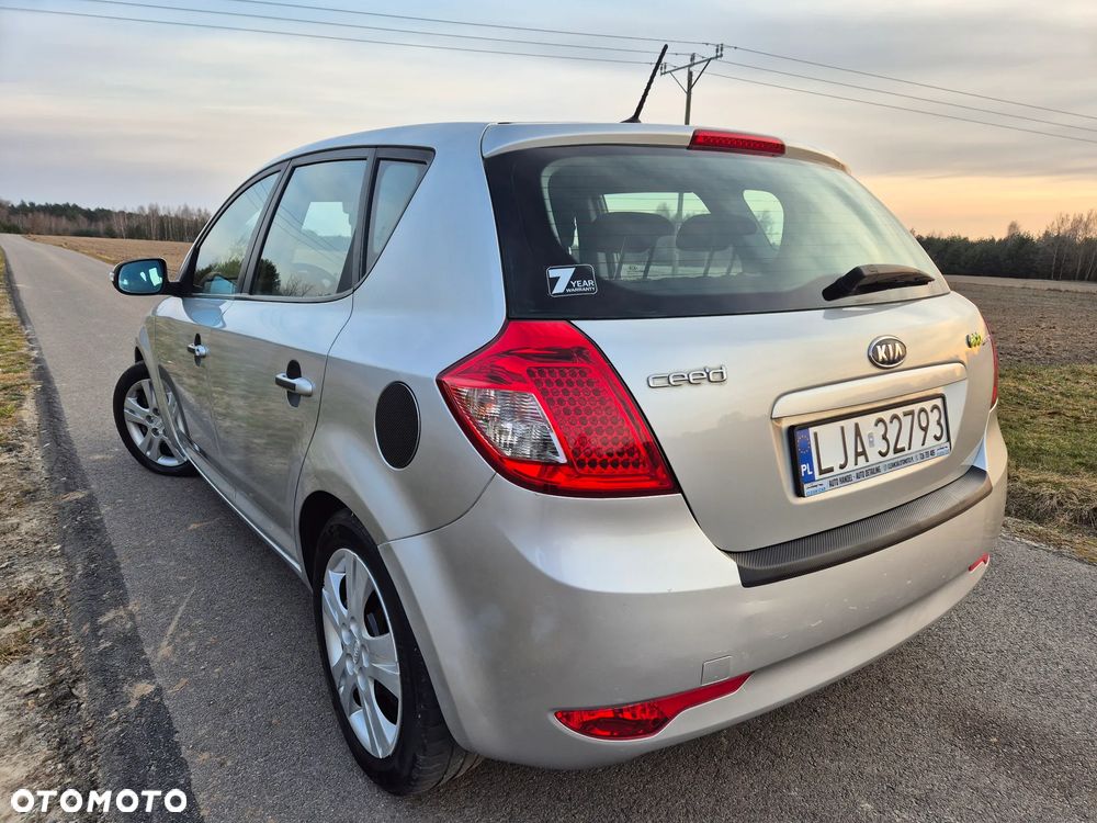Kia Ceed 1.6 CRDi Spirit - 2