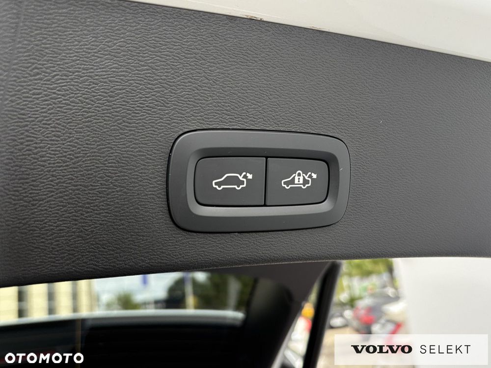 Volvo XC 40 - 23