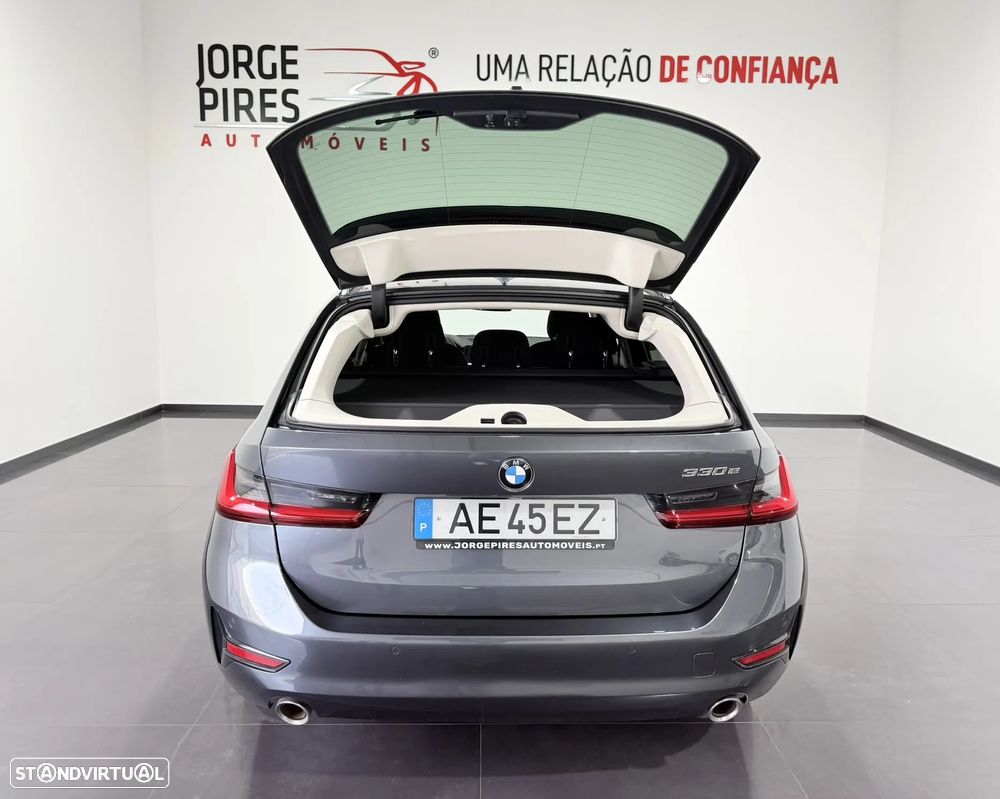 BMW 330 e Corporate Edition Auto - 45