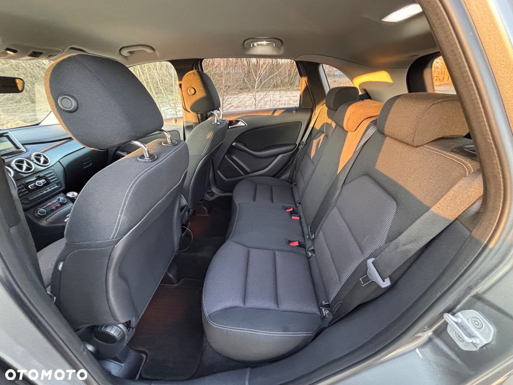Mercedes-Benz Klasa B 180 CDI BlueEFFICIENCY Edition Style - 13
