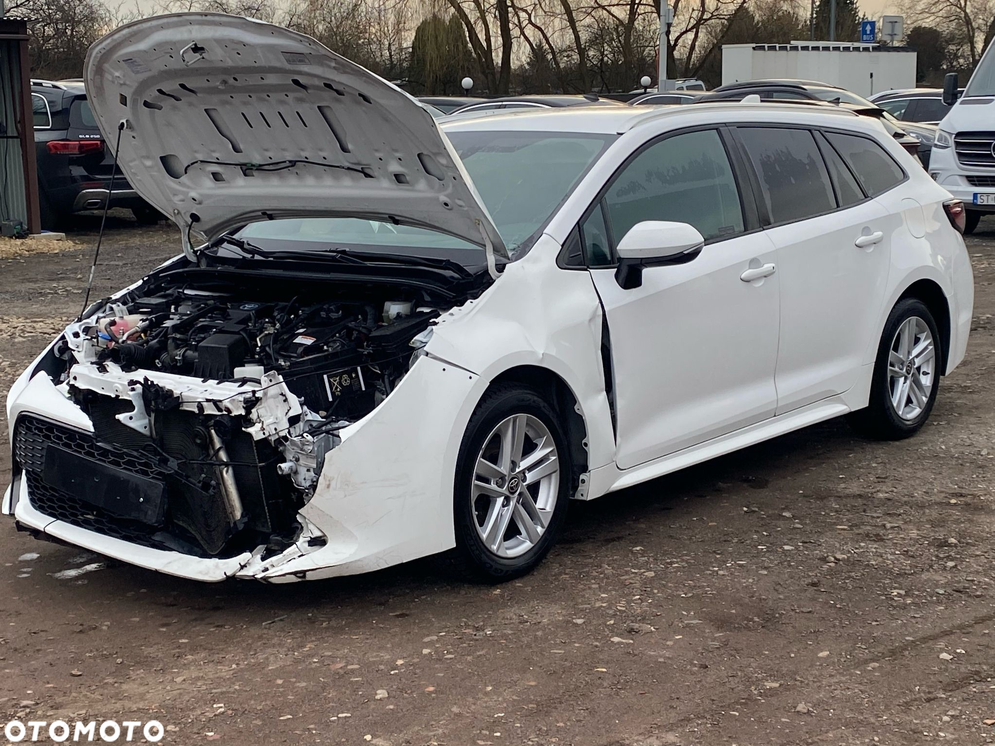 Toyota Corolla 1.8 Hybrid Comfort - 9