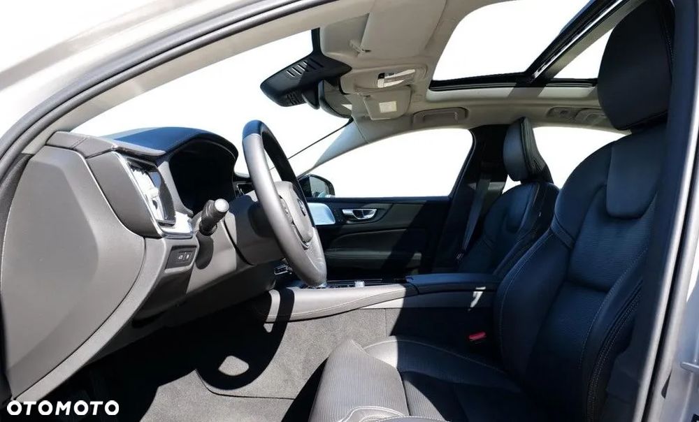 Volvo S60 T8 Recharge AWD Ultimate Dark - 9