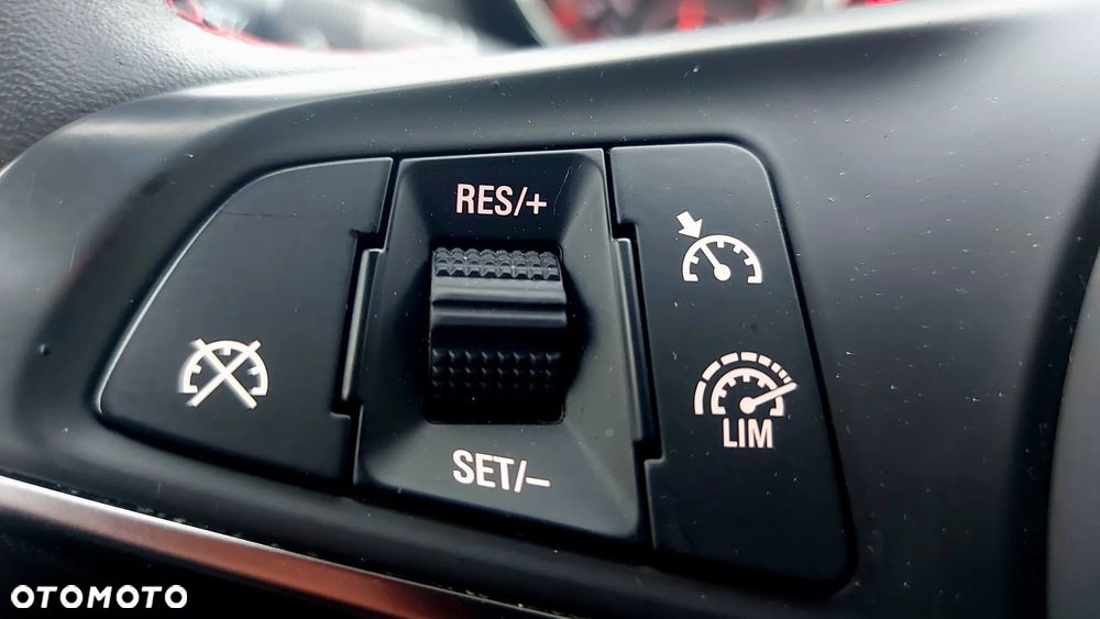 Opel Adam ver-1-4-black-link - 26