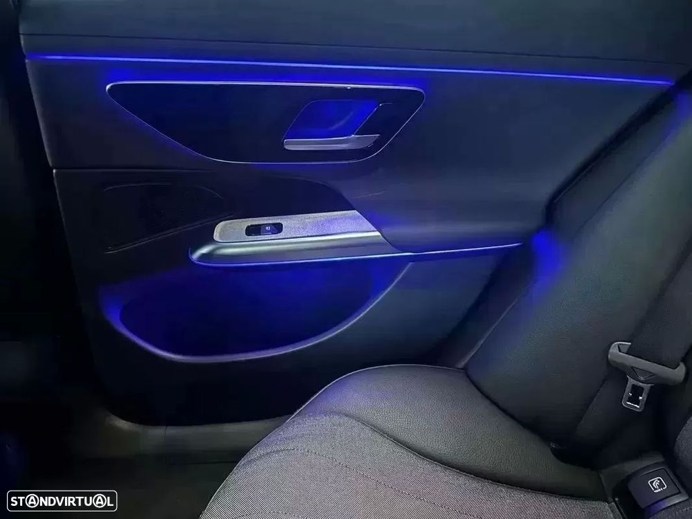 Mercedes-Benz E 220 d Avantgarde - 42