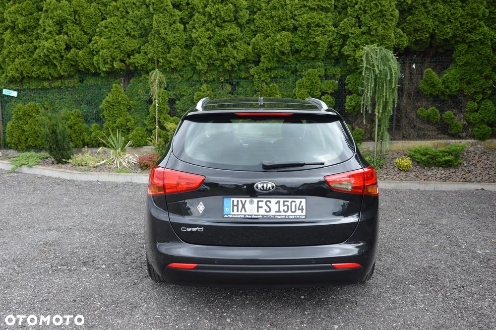 Kia Ceed - 21