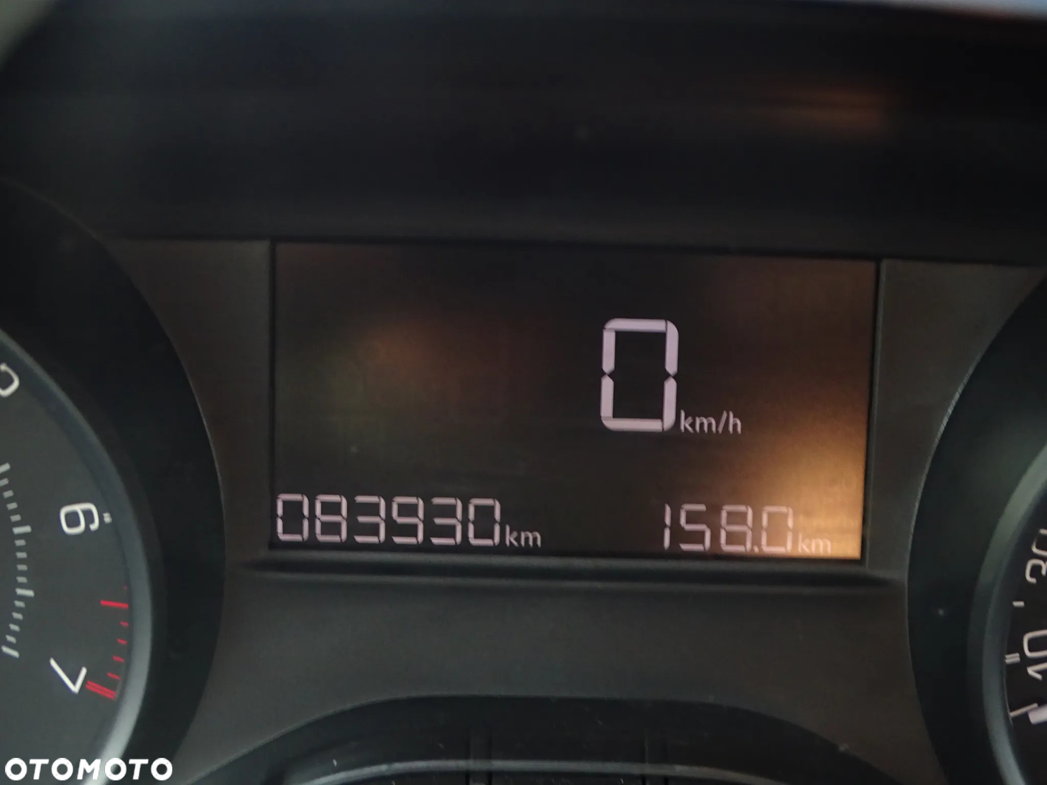 Peugeot 2008 1.2 Pure Tech Allure S&S - 10