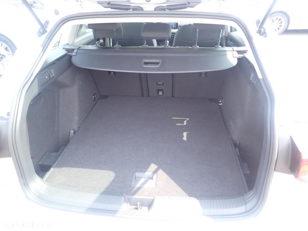 Volkswagen Golf 1.5 TSI EVO United - 22