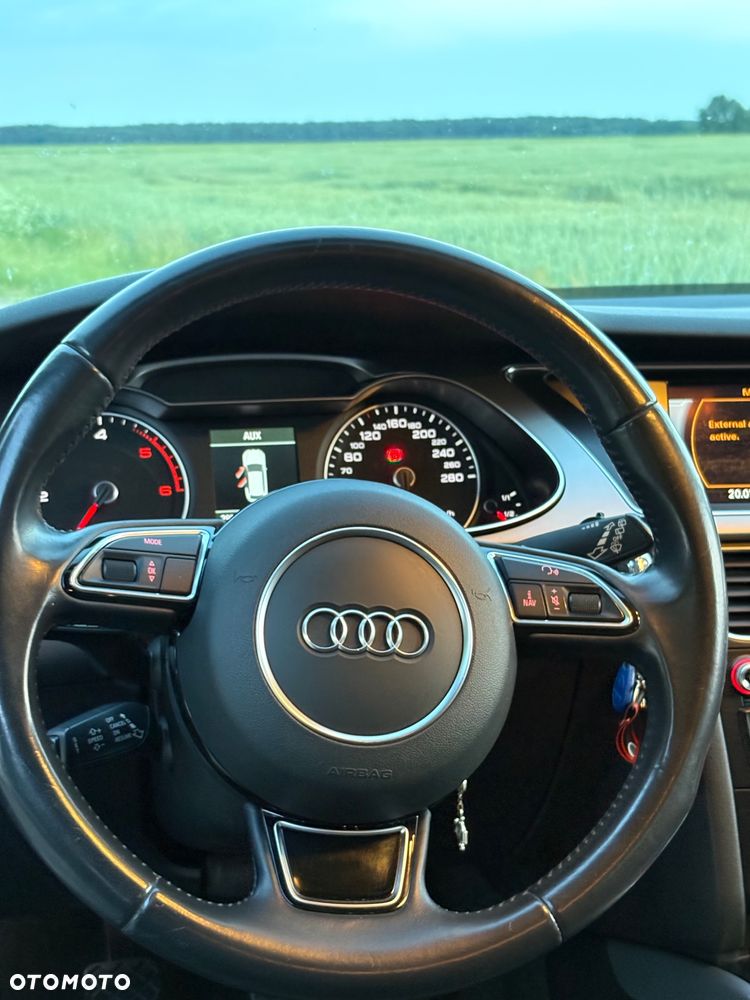 Audi A4 Avant 2.0 TDI Quattro - 16