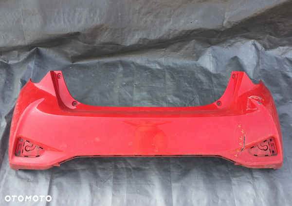 TOYOTA YARIS III LIFT 2017-2020 ZDERZAK TYLNY TYL