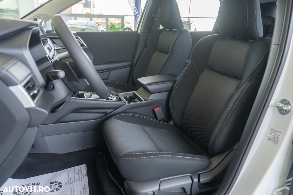 Mitsubishi Outlander - 18