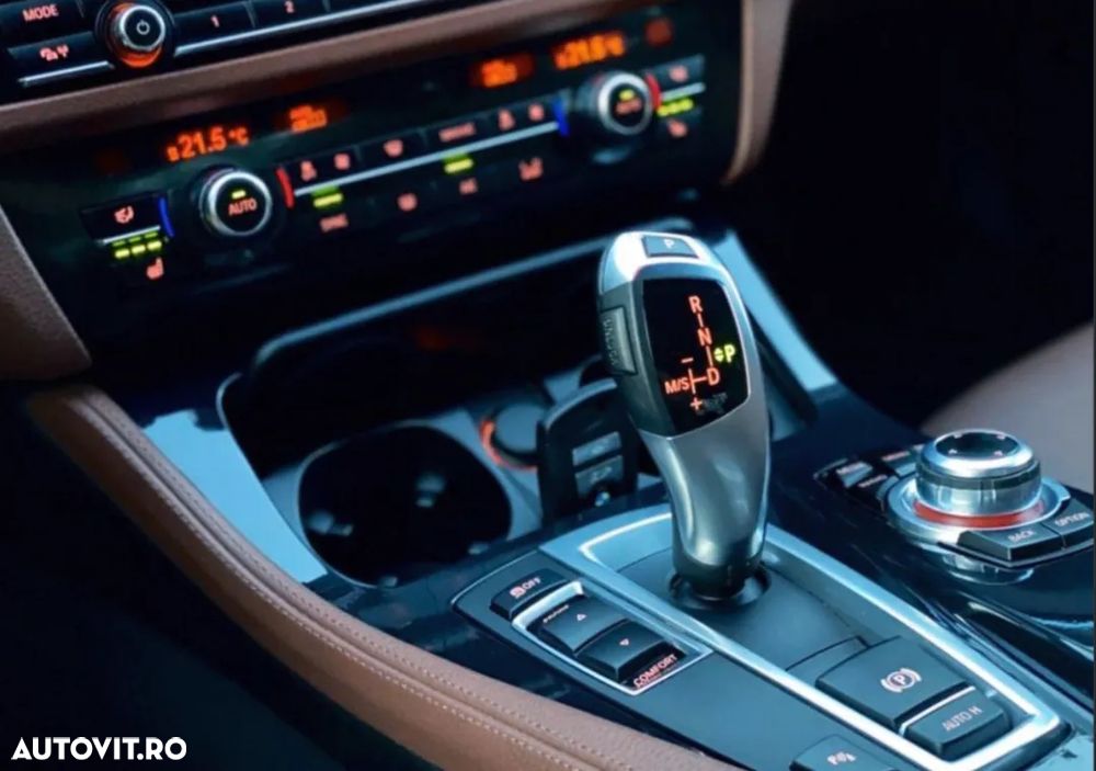 BMW Seria 5 518d Aut. Luxury Line - 7