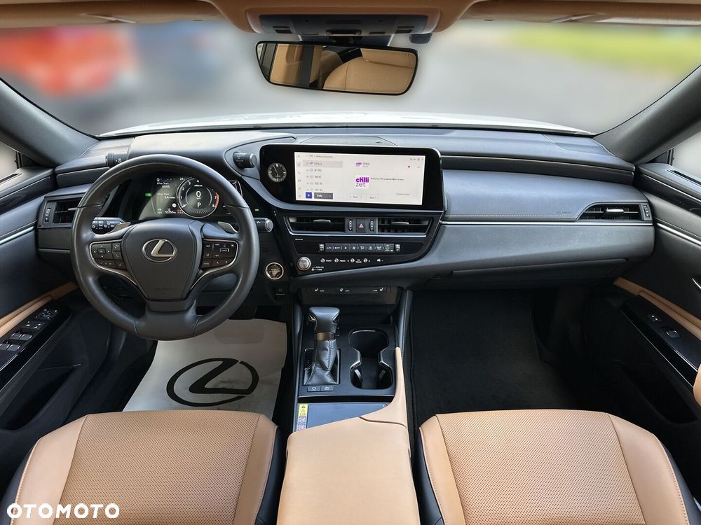 Lexus ES 300h Business Edition - 3