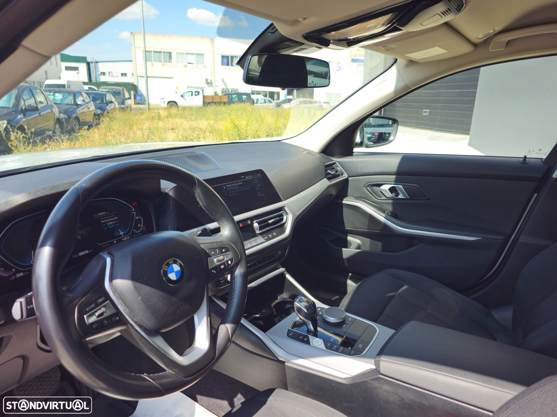 BMW 330 e Auto - 22