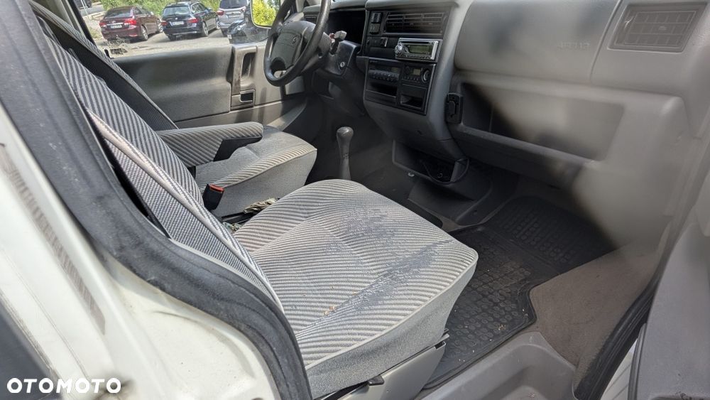Volkswagen Multivan - 6