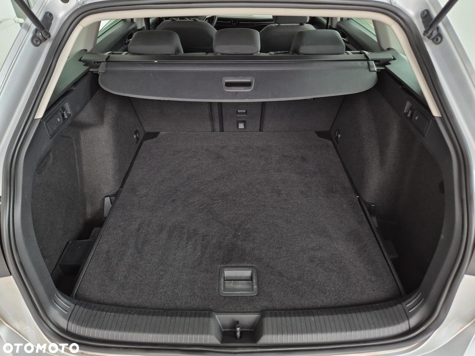 Volkswagen Golf VIII 1.5 TSI EVO Life - 28