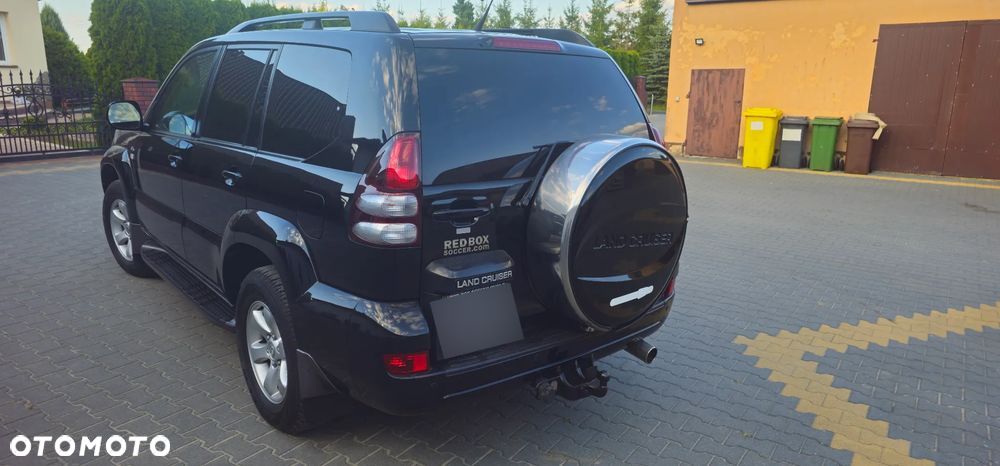 Toyota Land Cruiser - 4