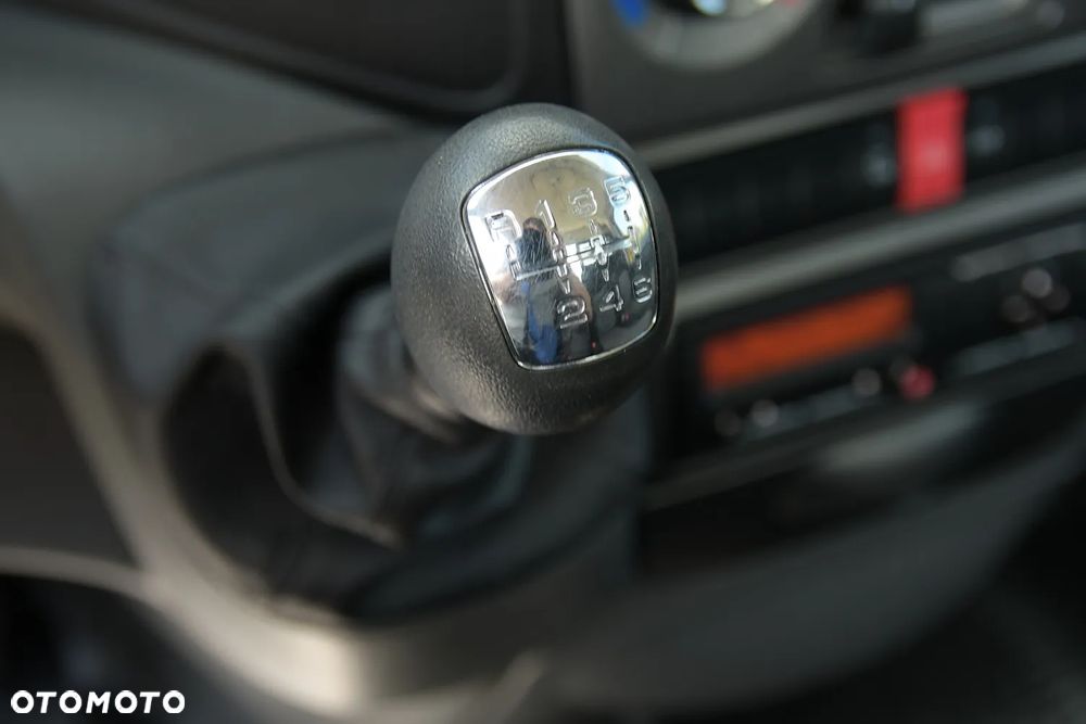 Iveco DAILY 35C15 / PRZEBIEG JEDYNE 30 TYŚ KM! / AUTOLAWETA / IDEALNY STAN! - 28