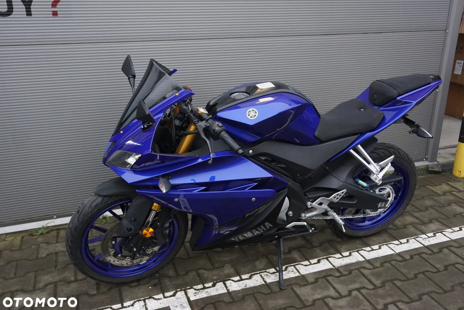Yamaha YZF - 9