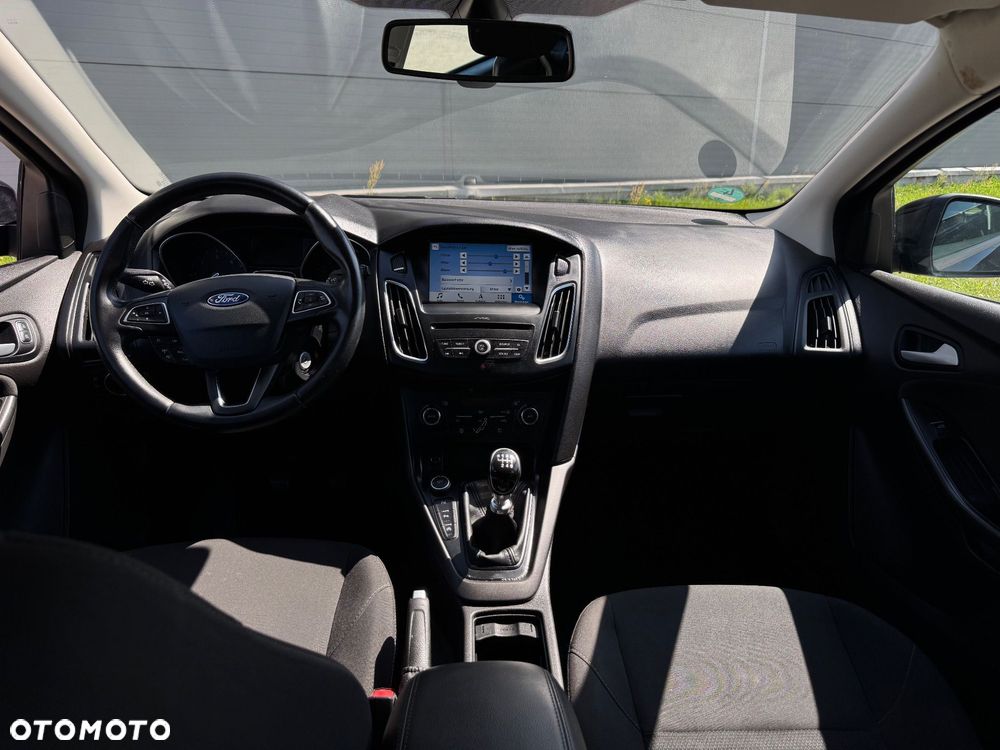 Ford Focus - 16
