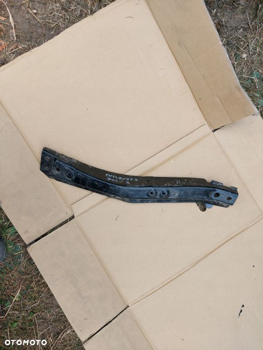 Outlander III PHEV Lift 18-20 R Kieł Sanek Wózka - 3