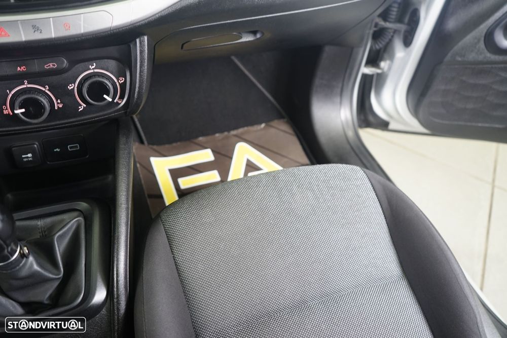 Fiat Tipo 1.3 M-Jet Lounge - 31