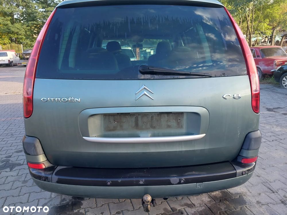 Citroen C8 Peugeot 807 silnik kompletny 2.0 16v Benzyna EW10A RFJ 103 kW 140 KM kolektor przepustnica cewka pompa alternator sprężarka skrzynia biegów AUTOMAT drzwi klapa maska zderzak lusterko listwa przesuwne boczne klamka zamek rolka mikrostyk blenda pas konsola schowek boczek drzwi fotel obrotowy fotele podsufitka panel sterownik wyświetlacz moduł szyba poduszka kierownica manetki zwijak radio mechanizm wydech tłumik mcperson zacisk hamulcowy lampa felga R16 hak holowniczy odpinany zbiorniczek rura przewód dekory drewno wyświetlacz NA CZĘŚCI WSZYSTKIE CZĘŚCI - 10