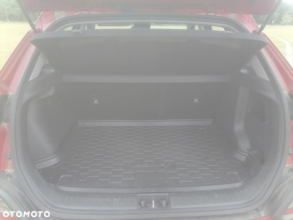 Hyundai Kona - 17