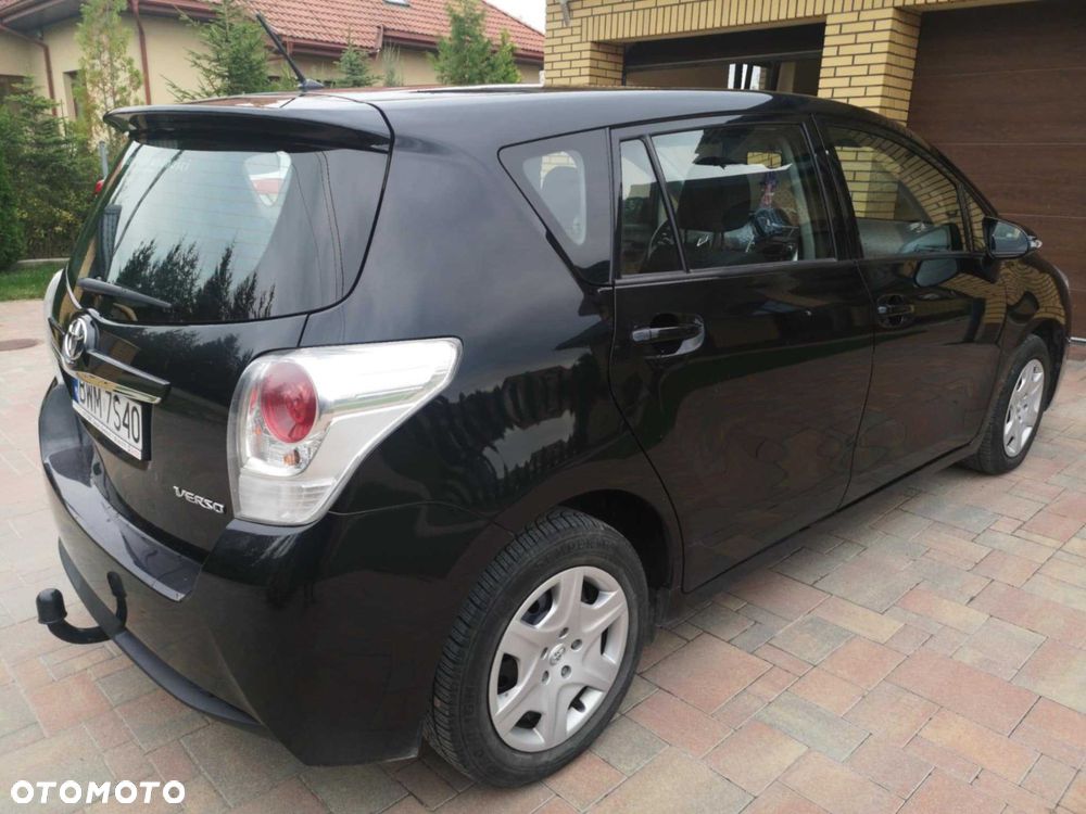 Toyota Verso - 4