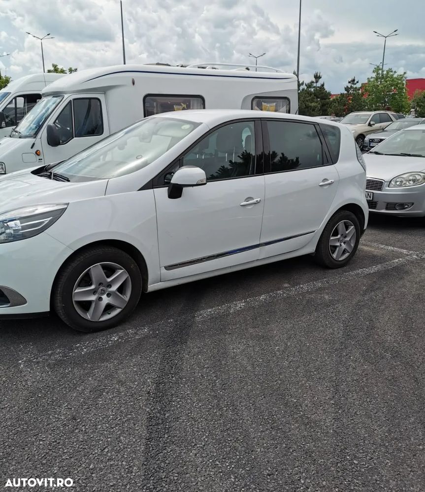 Renault Scenic - 9