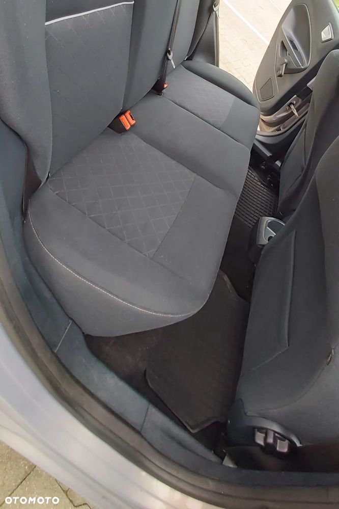 Ford Fiesta - 15
