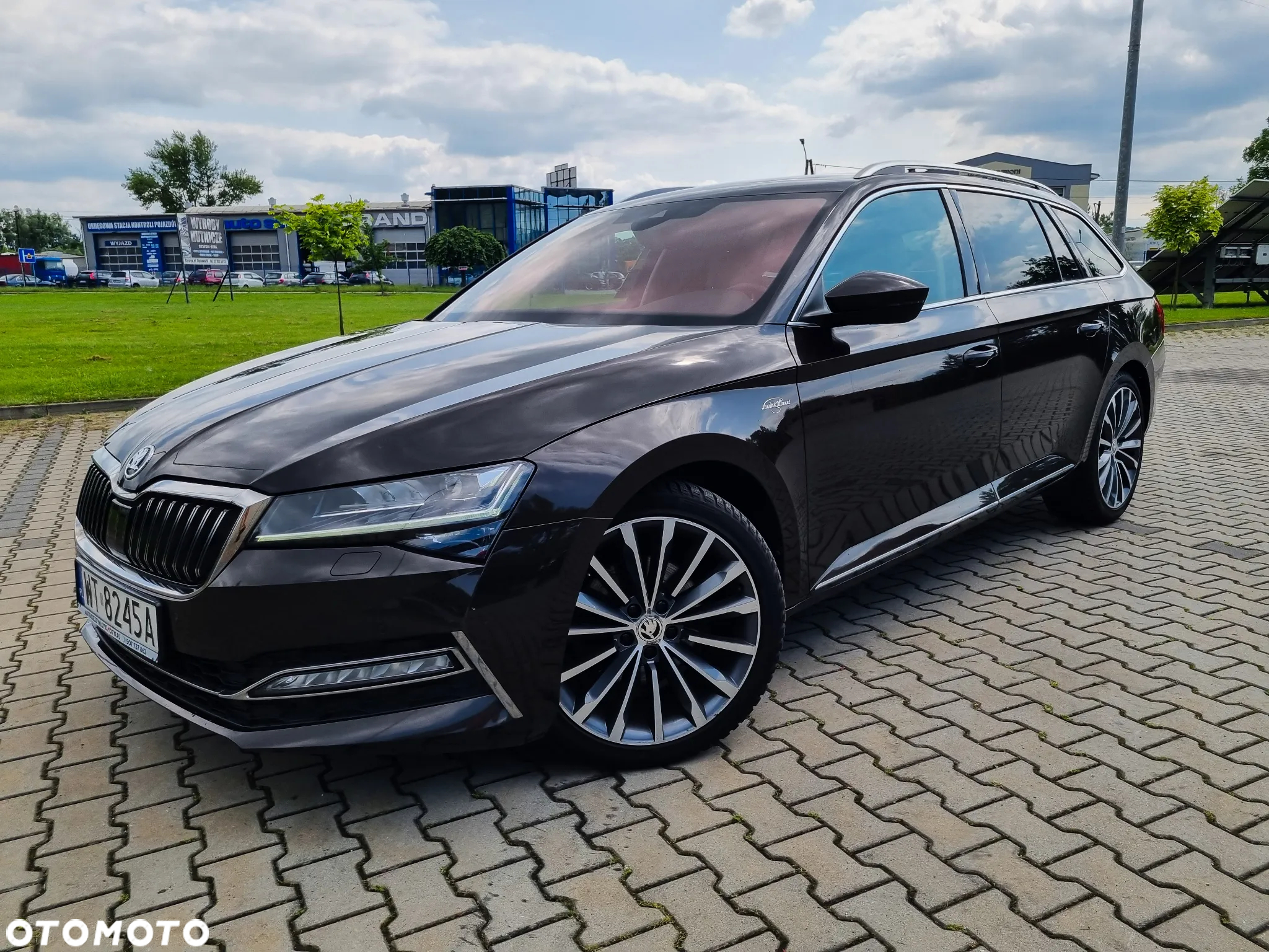 Skoda Superb 2.0 TDI 4x4 L&K DSG - 11