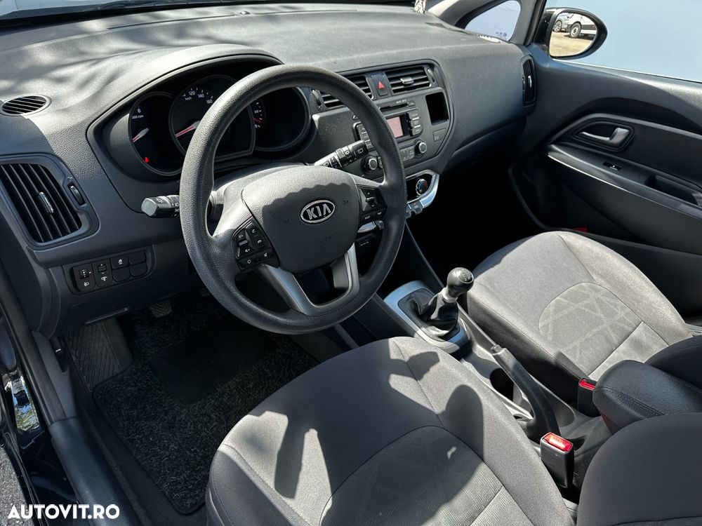 Kia Rio 1.2 GSL BASE - 13