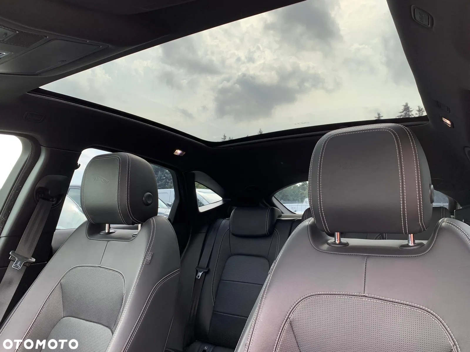 Jaguar E-Pace D180 AWD R-Dynamic S - 11