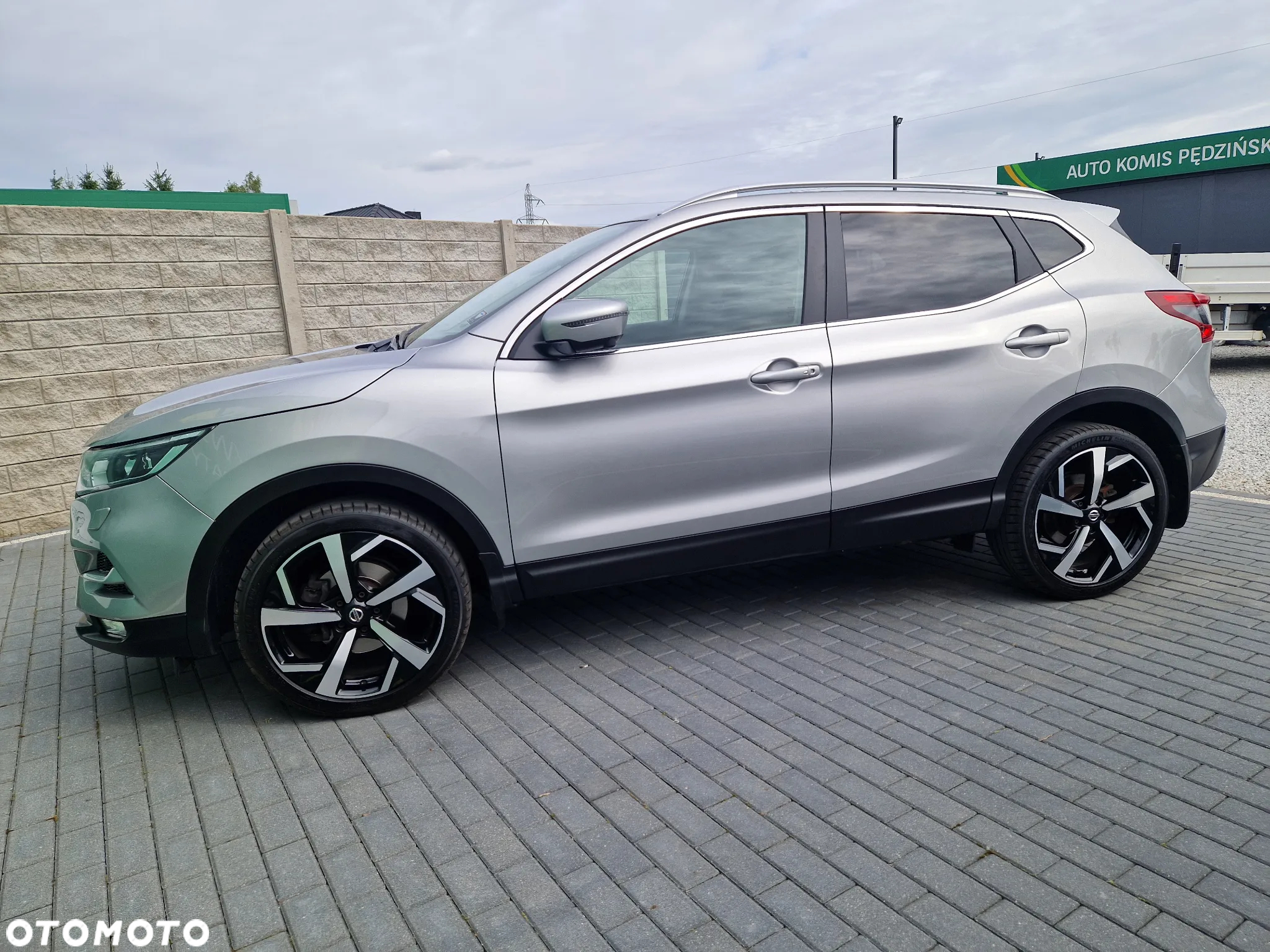 Nissan Qashqai - 10