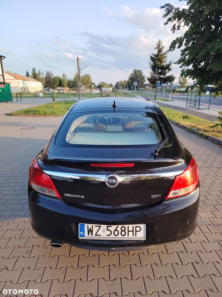 Opel Insignia - 8