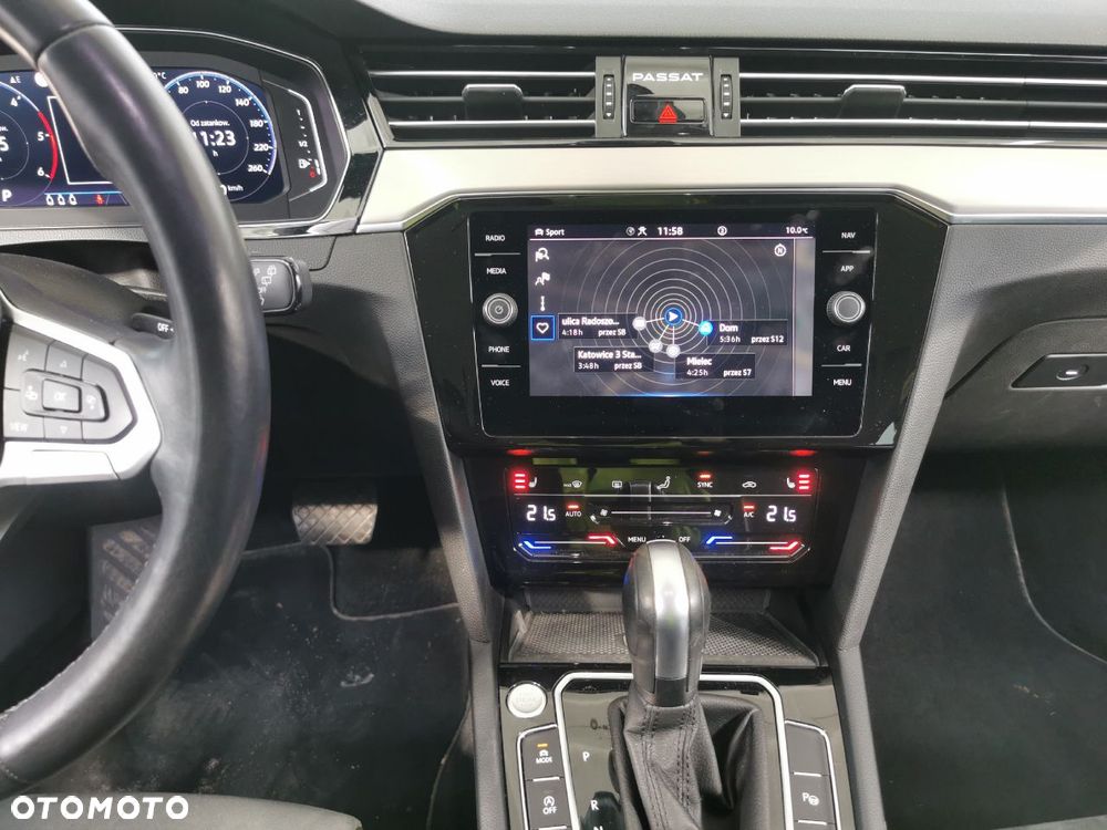 Volkswagen Passat 2.0 TDI EVO Elegance DSG - 11