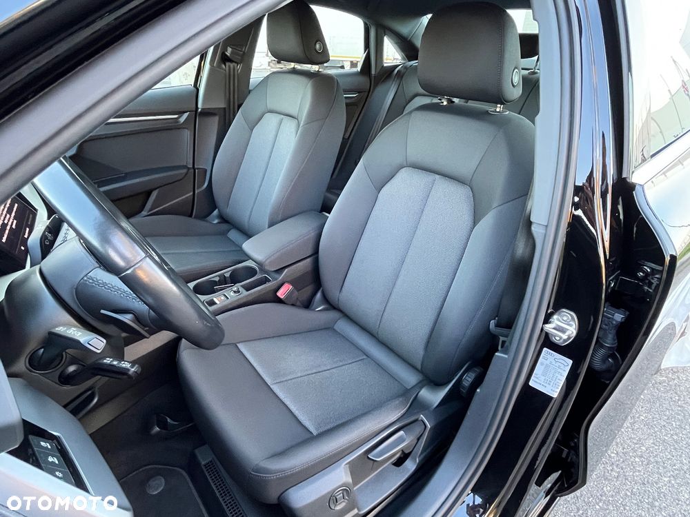 Audi A3 Limousine 30 TFSI mHEV S tronic - 12