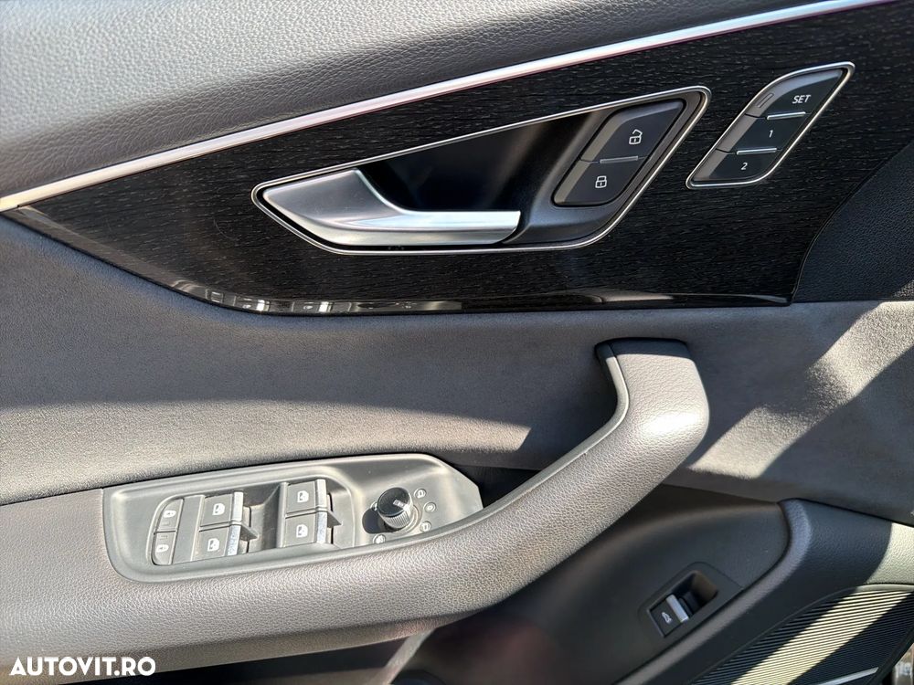 Audi Q8 55 TFSI quattro Tiptronic MHEV - 14