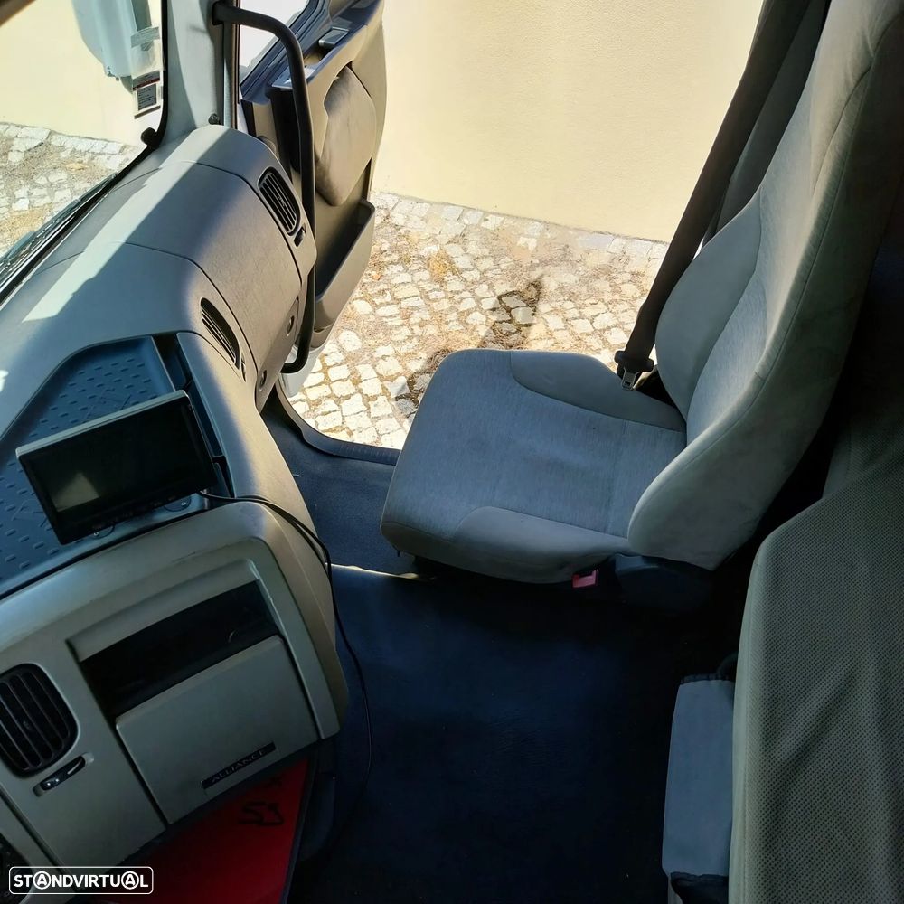 Renault TRUCKS PREMIUM 370 DXI - 13