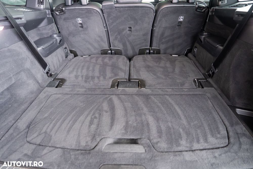 Volvo XC 90 Recharge T8 eAWD R-Design - 16