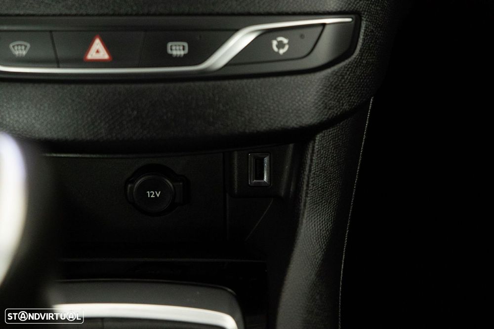 Peugeot 308 SW 1.5 BlueHDi Style - 23