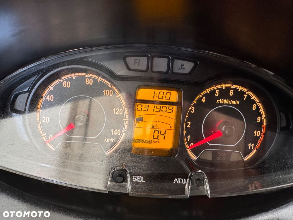 Suzuki Burgman - 18