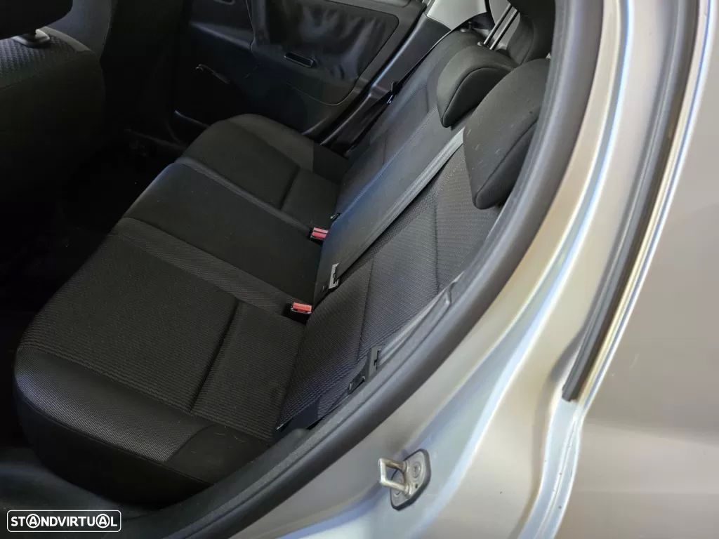 Peugeot 207 1.4 16V Trendy - 9