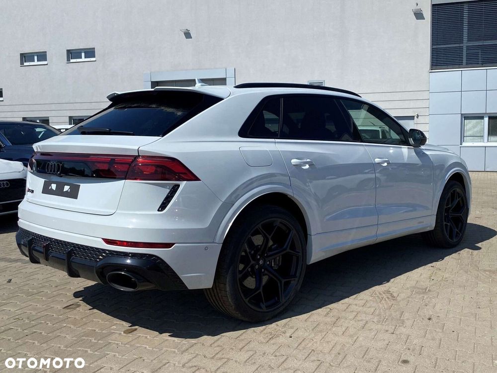 Audi RS Q8 - 9