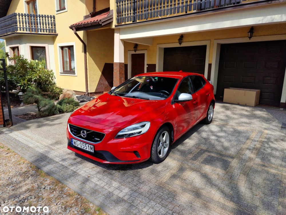 Volvo V40 T3 Drive-E Summum - 1