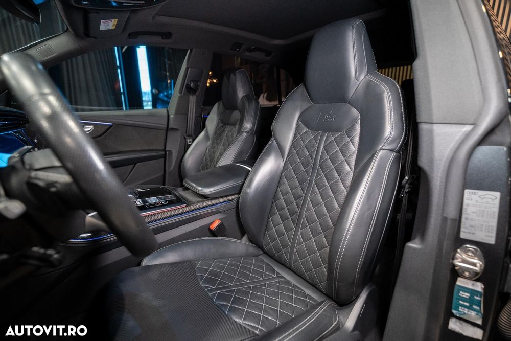 Audi SQ8 - 31