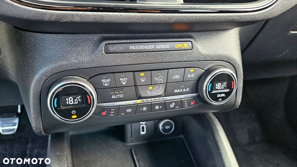 Ford Focus 2.0 EcoBlue ST-Line - 14