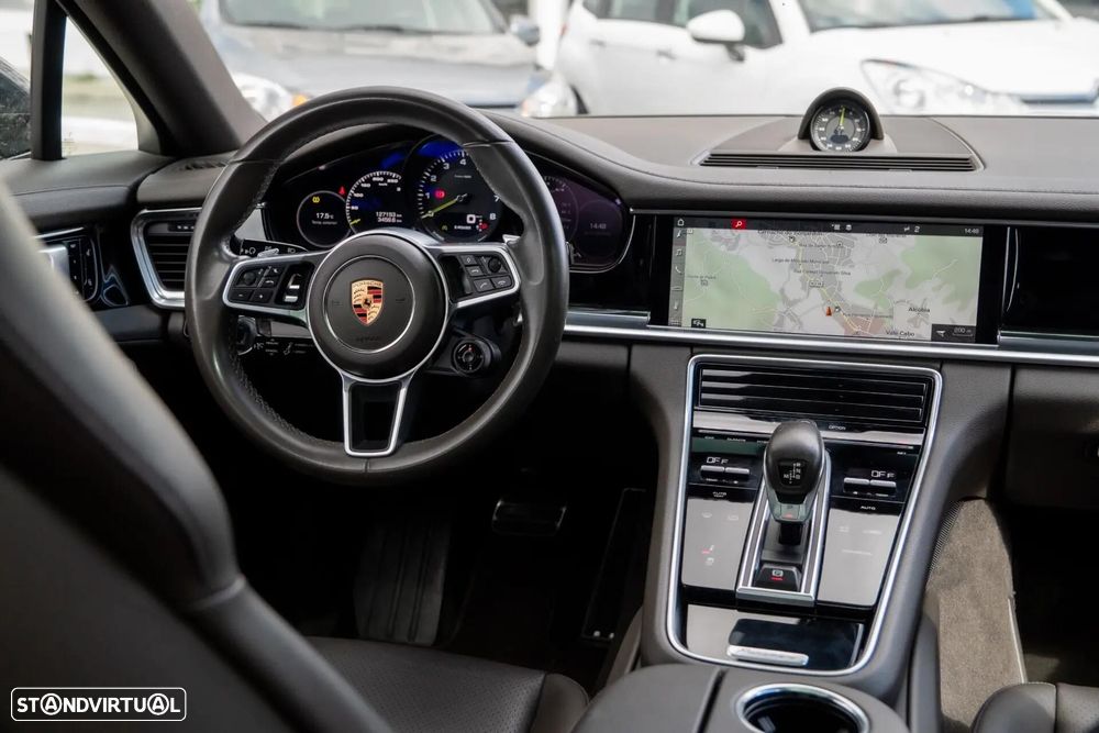 Porsche Panamera 4 E-Hybrid Platinum Edition - 30